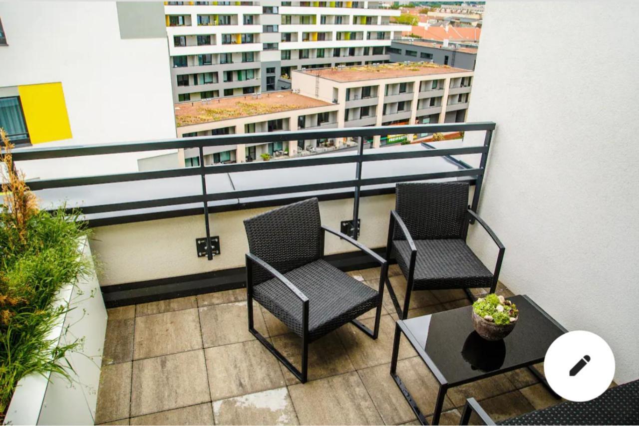The Town Hall Residence -Welcome Home Apartment-Free Outdoor Parking-Ac 科希策 外观 照片