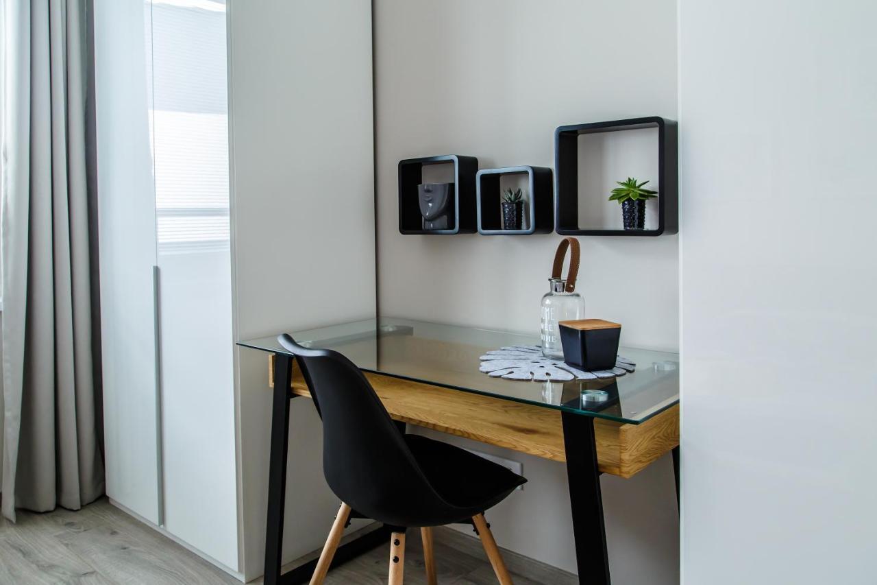 The Town Hall Residence -Welcome Home Apartment-Free Outdoor Parking-Ac 科希策 外观 照片
