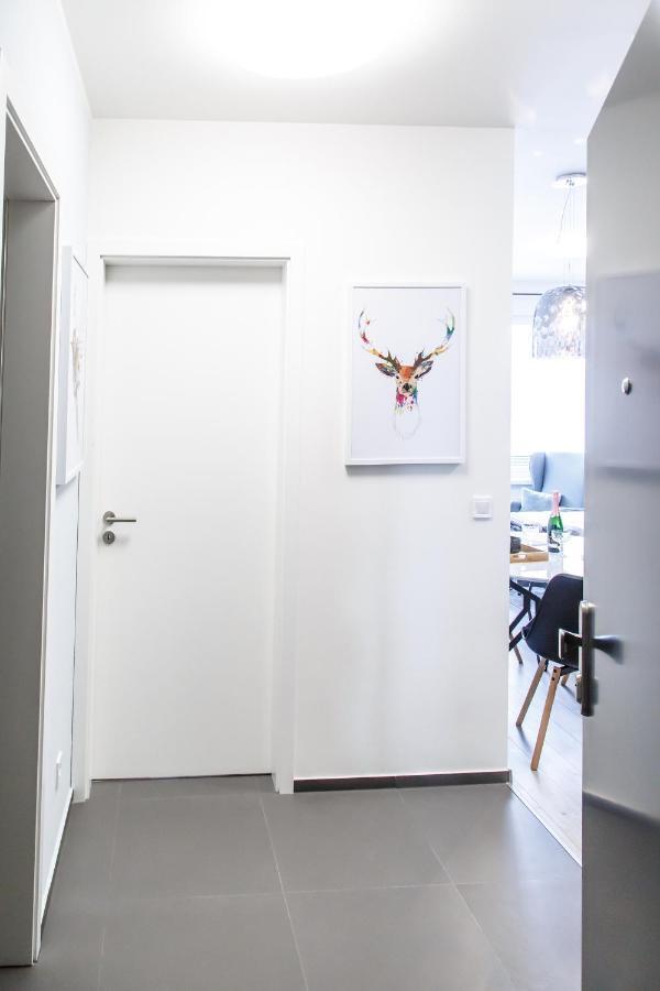The Town Hall Residence -Welcome Home Apartment-Free Outdoor Parking-Ac 科希策 外观 照片